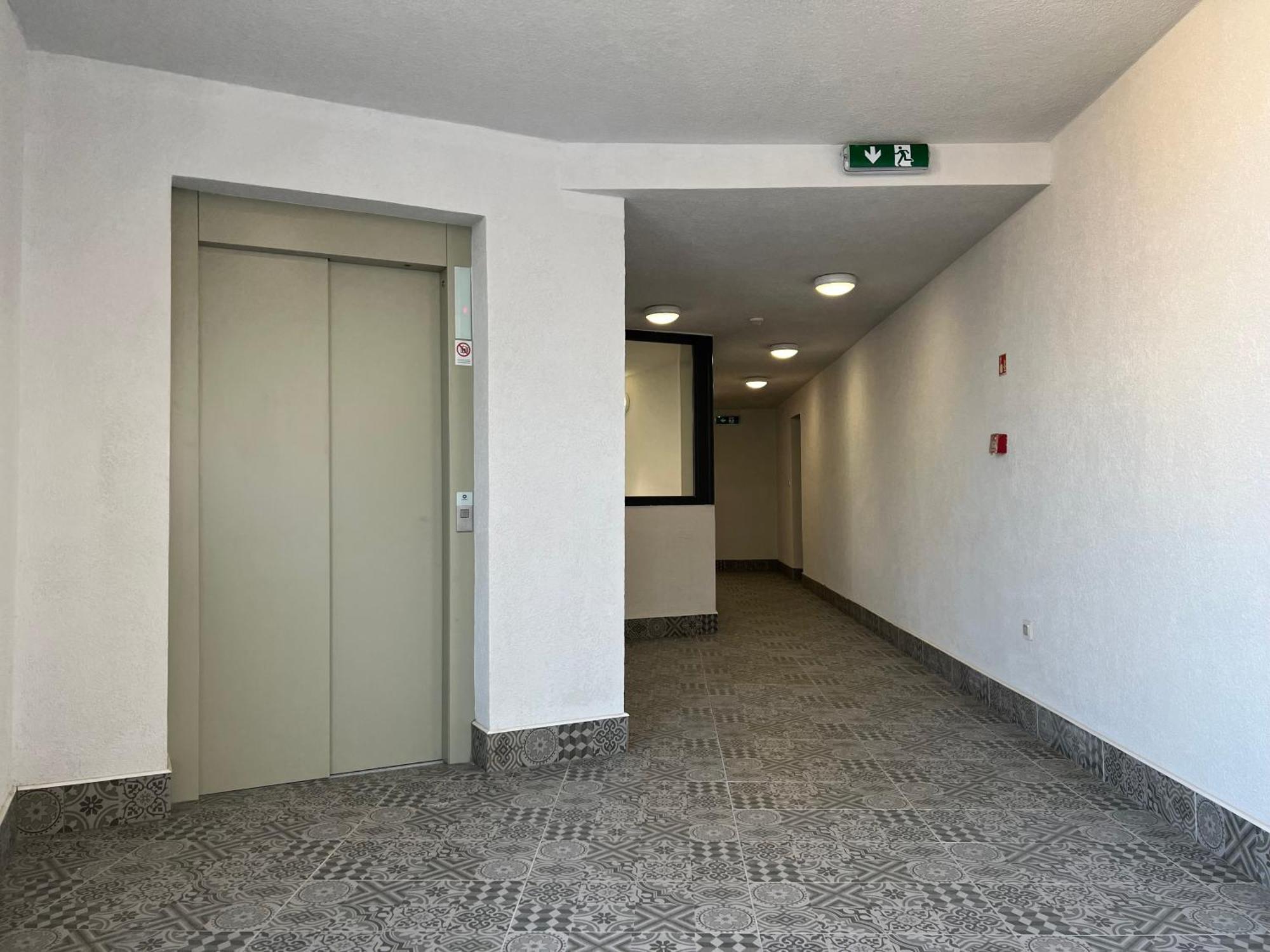 Palace Quarter 2 Peaceful Modern Central Top Floor Apartment Budapest Exterior foto